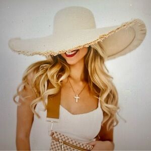 Lake Shore Drive Wide Fringe Sun Hat